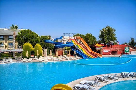 Un buen precio. Equipo de parque de diversiones para niños piscina tobogán acuático de fibra de vidrio en línea