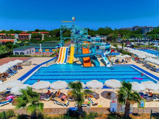 Un buen precio. OEM Parque acuático de diversiones de Guangzhou Suministros de parque acuático Juegos Paseo Espiral tobogán para piscina en línea