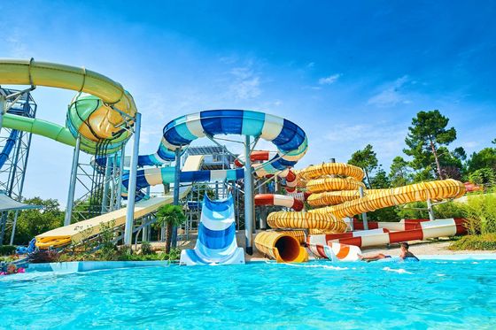 Un buen precio. Equipo de juegos de parque acuático tobogán acuático de fibra de vidrio para niños en línea
