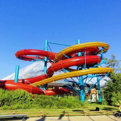 Un buen precio. Parques acuáticos de agua para adultos Equipo de piscinas pequeñas Juegos de agua en espiral única en línea