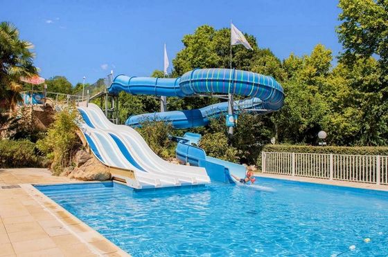 Un buen precio. Parque acuático comercial Equipo de entretenimiento Fibra de vidrio tobogán 1 persona en línea