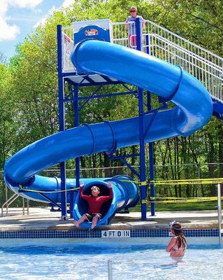 Un buen precio. Parque de juegos al aire libre piscina accesorios de juegos de fibra de vidrio diapositivas para niños en línea