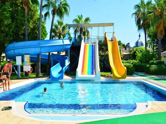 Un buen precio. Parque de juegos acuáticos al aire libre Niños Equipo personalizado con juego de toboganes de fibra de vidrio en línea
