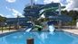 Parque acuático de fibra de vidrio OEM Deslizamiento de 2 personas Aqua Atract Parque Juegos Atletismo