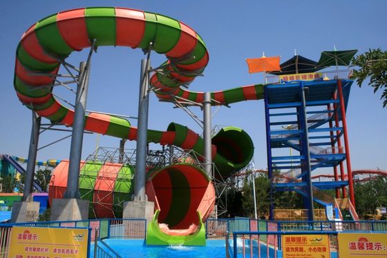 Un buen precio. Altura amplia del tobogán acuático el 15m de Aqua Park Slide Commercial Fiberglass Python en línea