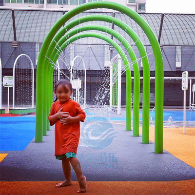 Un buen precio. el acero galvanizado sumergido caliente de los arcos del agua de la altura de los 3.0m para los niños rocía el parque en línea