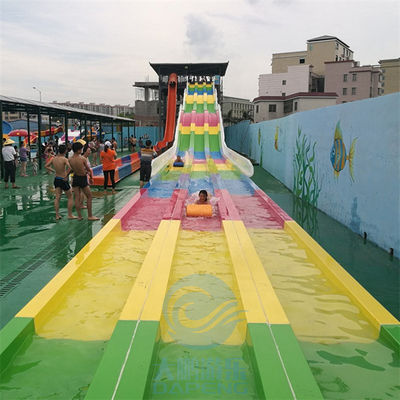 Altura del tobogán acuático el 12m del corredor de la fibra de vidrio de la diapositiva de Fade Resistant Mat Racer Water
