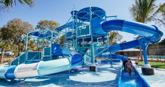 Parque acuático Parque de juegos juegos al aire libre Accesorios de la piscina Niños tobogán acuático tubo espiral