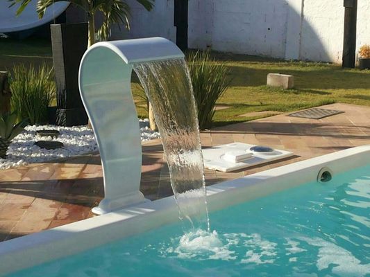 Un buen precio. OEM Accesorios de piscina SPA Decoraciones Cortina de agua Caídas de agua en línea