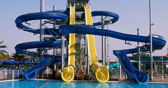 OEM Adultos Fibra de vidrio grandes toboganes de agua para el parque acuático comercial