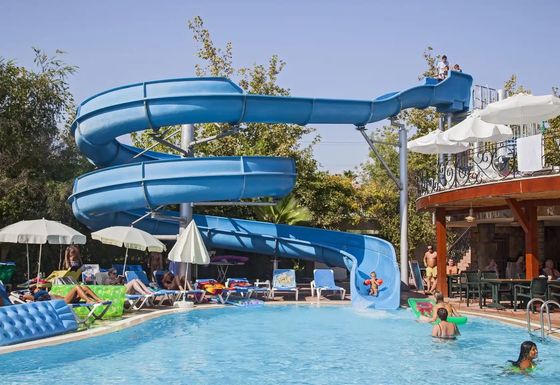 Parque temático de diversiones acuáticas piscina tobogán de fibra de vidrio para niños jugar color personalizado