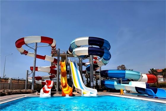 Niños Aqua Parque de juegos tobogán acuático Para parque de diversiones 18.5Kw