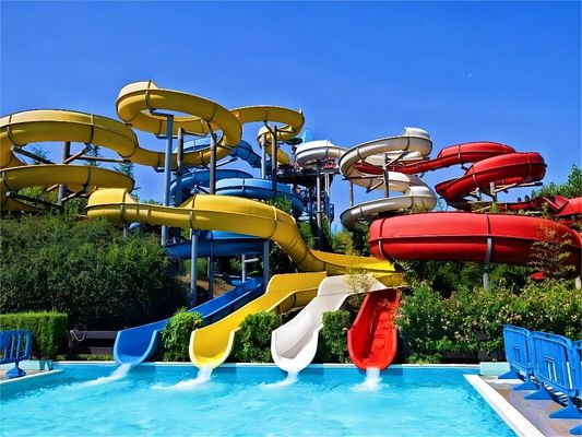 Piscina tobogán acuático de fibra de vidrio Parque de aventuras al aire libre Equipo de parque infantil