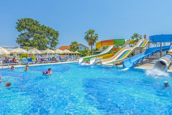 ODM Parque acuático al aire libre Juegos de diversiones Paseos de agua de fibra de vidrio para niños
