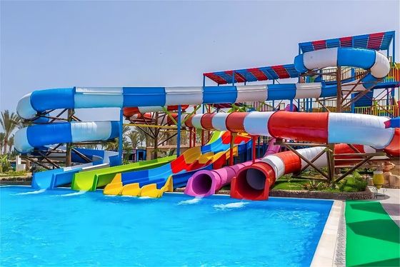 Parque acuático al aire libre con tobogán de fibra de vidrio Equipo de juego infantil
