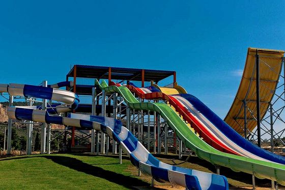 Parque temático acuático diseño de parque infantil juegos de piscina pequeña tobogán de fibra de vidrio