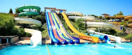 ODM Parque de juegos comercial al aire libre piscina tobogán acuático de fibra de vidrio para adultos