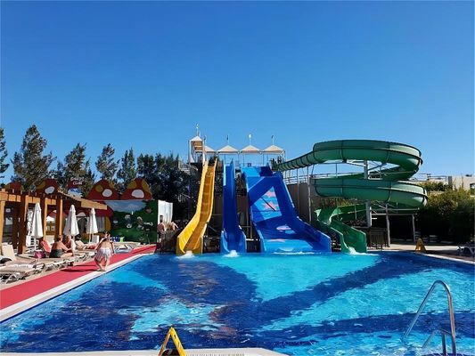 Instalaciones del parque de diversiones ODM Jardín de juegos al aire libre Juegos de juegos Slides acuáticos para niños