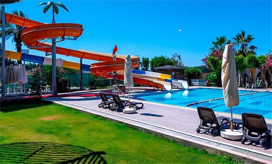ODM Equipo de parque acuático interior Piscina de fibra de vidrio