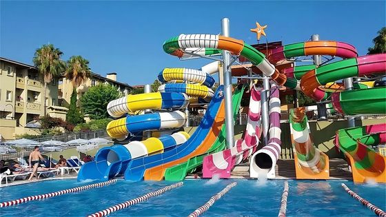 Un buen precio. OEM Parque acuático temático paseos de animación niños tobogán acuático de fibra de vidrio en línea