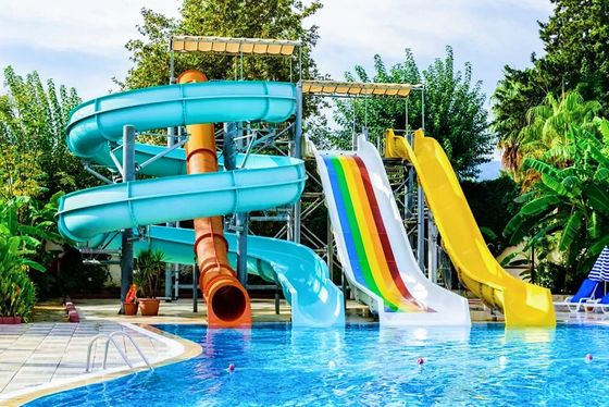 Parque acuático al aire libre Niños Piscina Juegos acuáticos Equipo tobogán acuático
