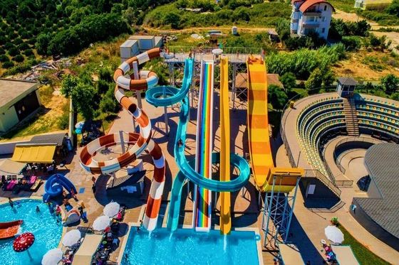 Un buen precio. Parque acuático área de juegos equipo piscina juegos tobogán de fibra de vidrio en línea