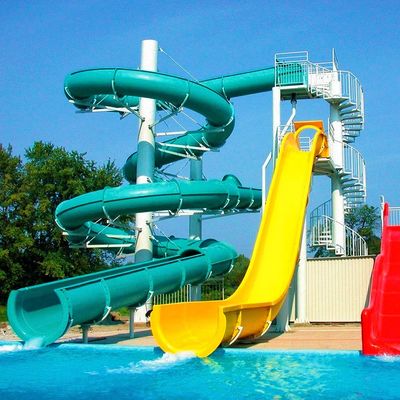 Parque al aire libre juegos infantiles piscina privada tobogán acuático paseo de juegos adulto