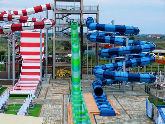Un buen precio. Parque de diversiones Equipo de juguetes Piscina residencial Accesorios de la tobogán para niños en línea