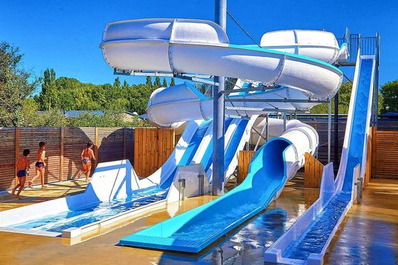 Parque acuático para niños Parque de juegos al aire libre Equipo de piscina Espiral de agua