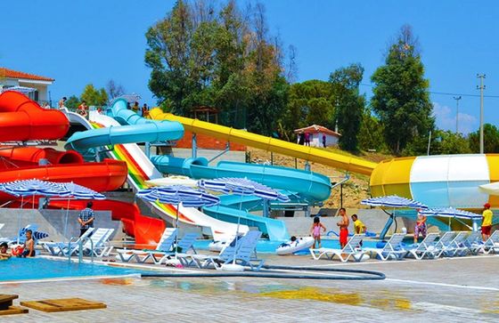 OEM Juegos acuáticos para niños Parque Equipo de entretenimiento Fibra de vidrio Slide Set para niños
