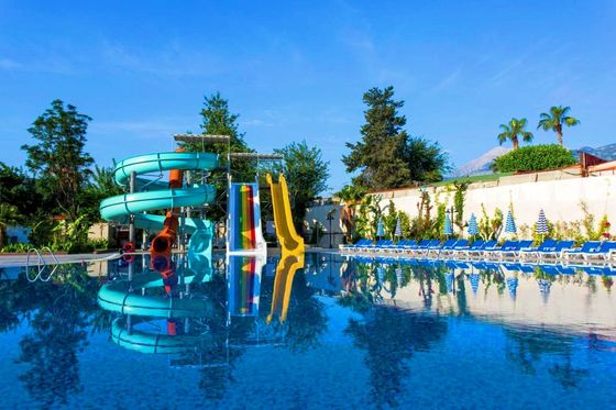 5-12 M de ancho Piscina Juegos Parque acuático tobogán para adultos 18.5Kw de potencia