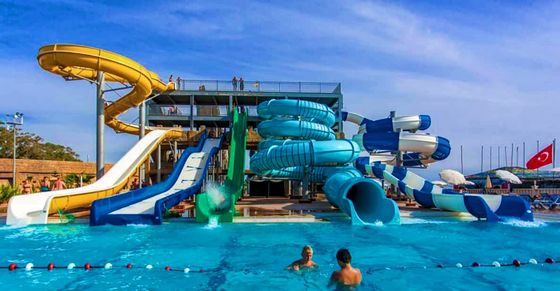Alturas 5-12 metros Parque acuático deslizamiento Piscina personalizada
