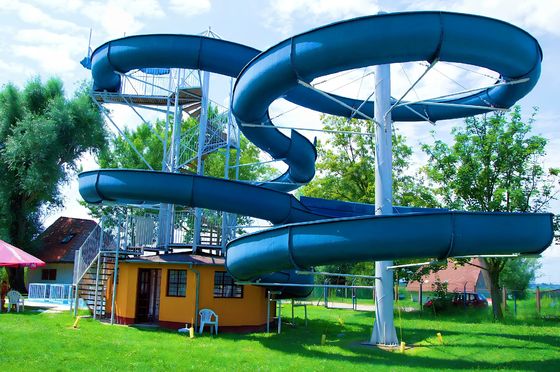 OEM Parque acuático de juegos Equipo de la piscina de la casa de juegos Fibra de vidrio tobogán
