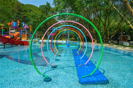 Parque acuático Parque acuático en exteriores Parque acuático de juegos Equipo de entretenimiento Rainbow Water Spray Loops
