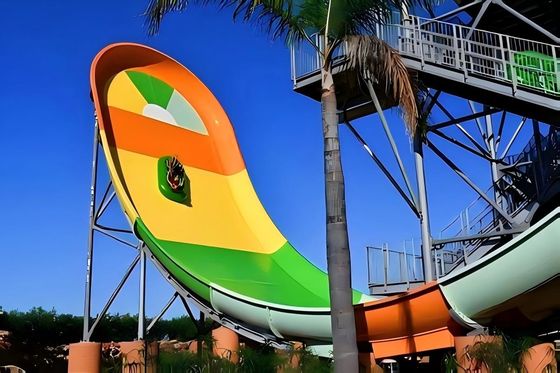 Piscinas de agua de fibra de vidrio y toboganes de agua