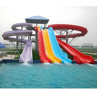 Un buen precio. Deslizador de agua de fibra de vidrio para piscina al aire libre Equipo de parque acuático Deslizador espiral abierto cerrado para niños y adultos en línea