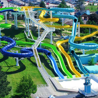 Un buen precio. Customized Size 6-8mm Thickness Fiberglass Water Park Slide with Over 10 Years Service Life en línea