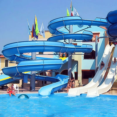 Un buen precio. Spiral FRP Slide Combination 0.82m Inner Width Custom Design For Adult Children Water Park Venues en línea