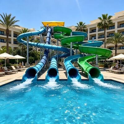 Un buen precio. Combinación espiral de encargo del tobogán acuático del espiral de la fibra de vidrio para el proyecto al aire libre profesional del parque de la aguamarina en línea