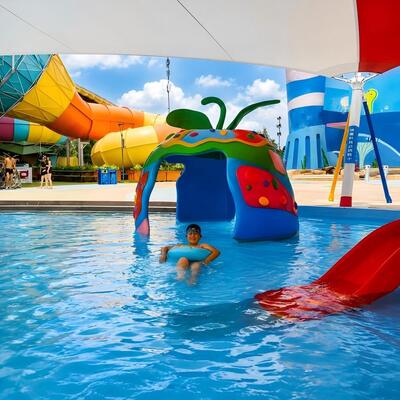 Un buen precio. Parque acuático de temas de la manzana Pad de salpicadura niño piscina de fibra de vidrio diseño del lugar para la venta en línea