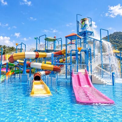 calidad Estructura de fibra de vidrio para parque acuático en el mar, uso para parques temáticos acuáticos al aire libre y centros comunitarios Fábrica